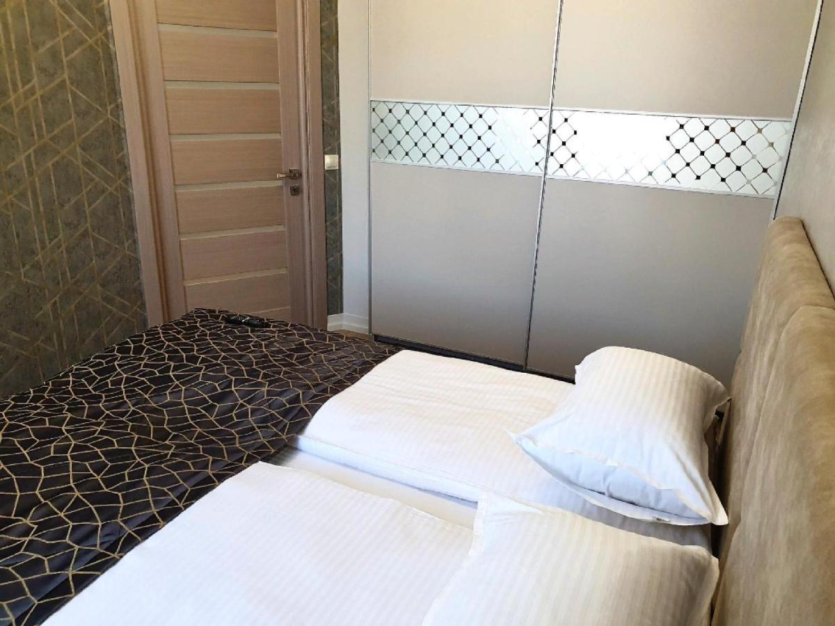 Apartment Sweethome 1 Free Parking Ужгород Экстерьер фото