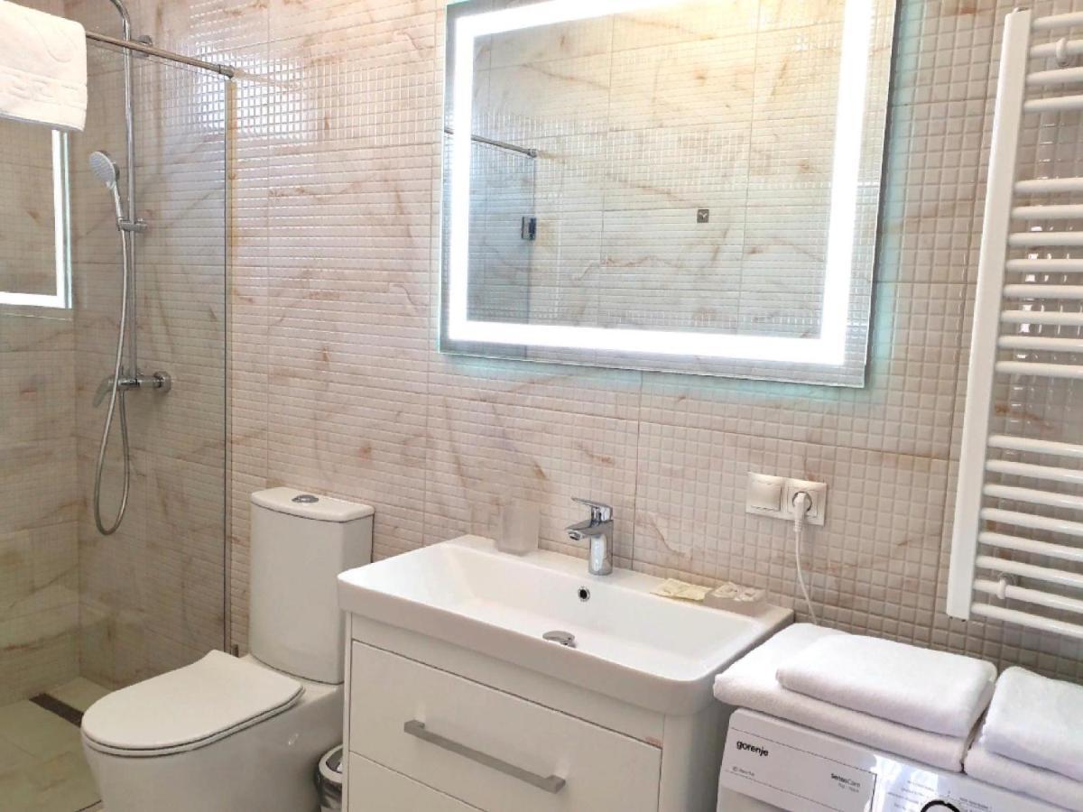 Apartment Sweethome 1 Free Parking Ужгород Экстерьер фото